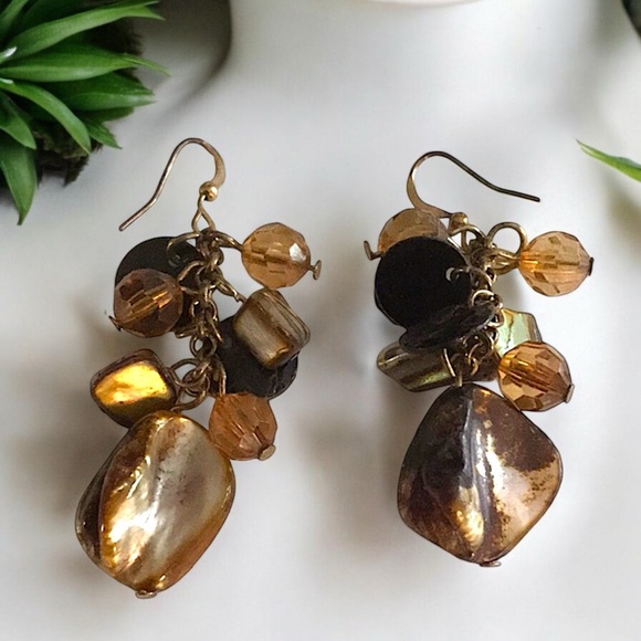 Beautiful Beaded Tortoise Necklace & Gold-Tone Set - Picture 3 of 16